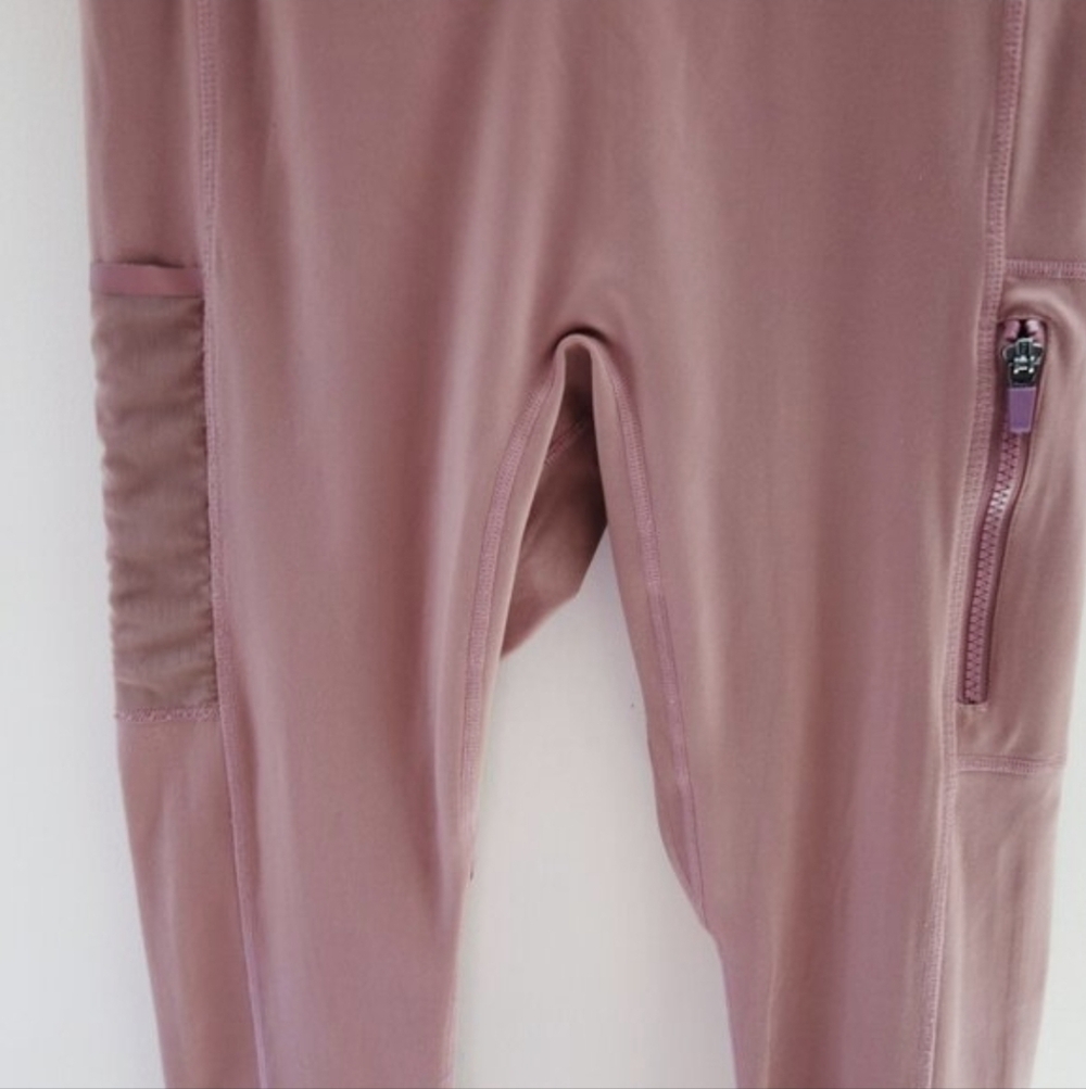 Fabletics Trinity Motion365 Utility Leggings Mauv… - image 8